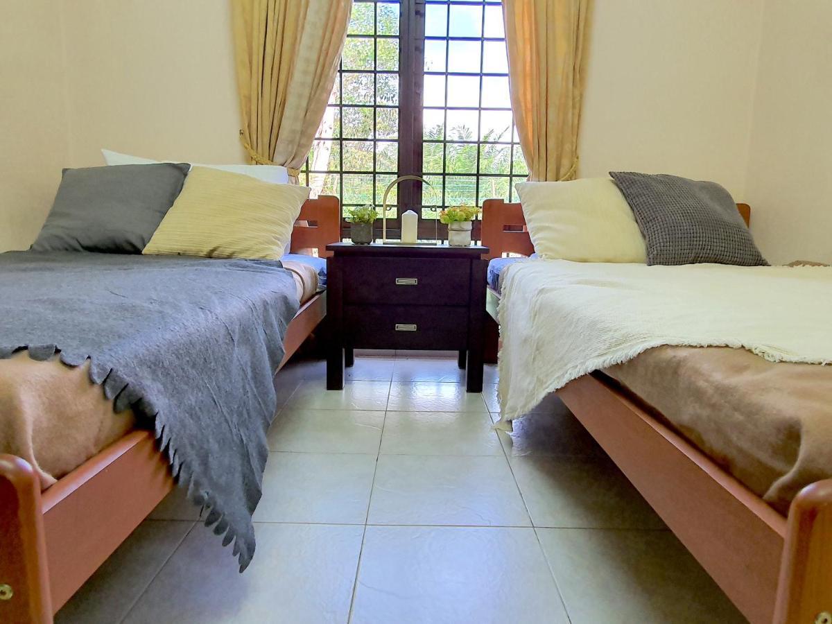 Melaka Afamosa Villa With Private Pool For 10 Pax Alor Gajah Εξωτερικό φωτογραφία